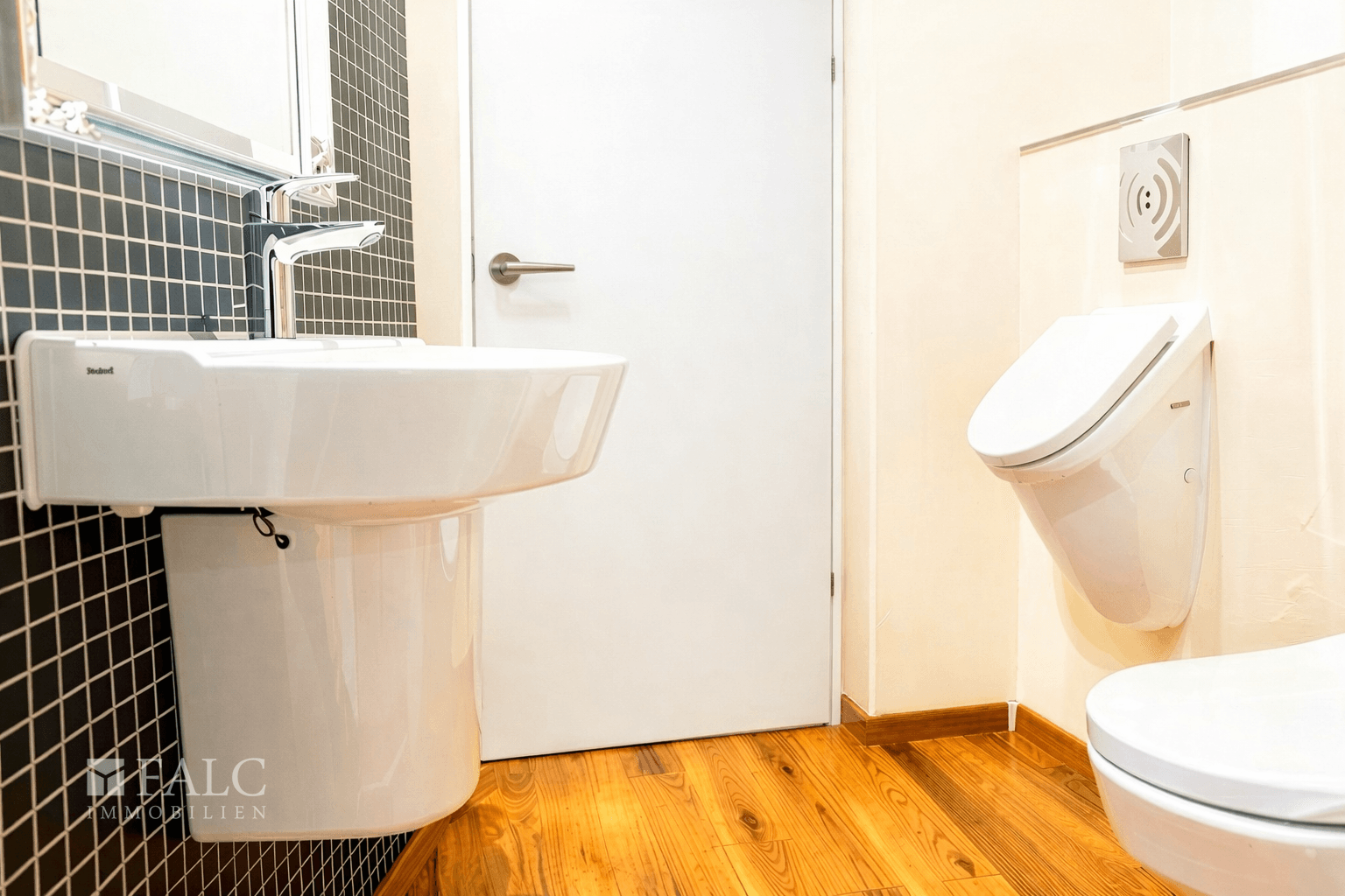 Gäste WC 1.OG (KI gereriert)